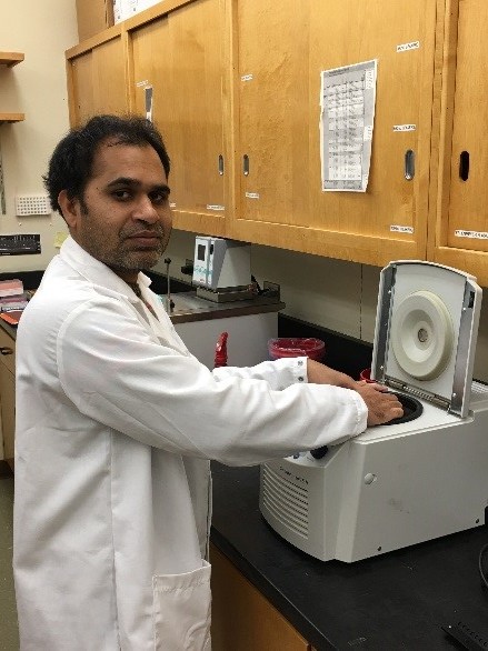Mohamma Rahman in Lab